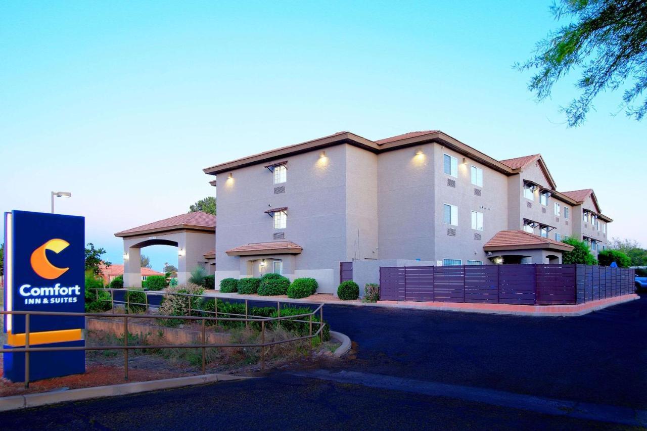 Comfort Inn & Suites Sierra Vista Near Ft Huachuca Exterior photo